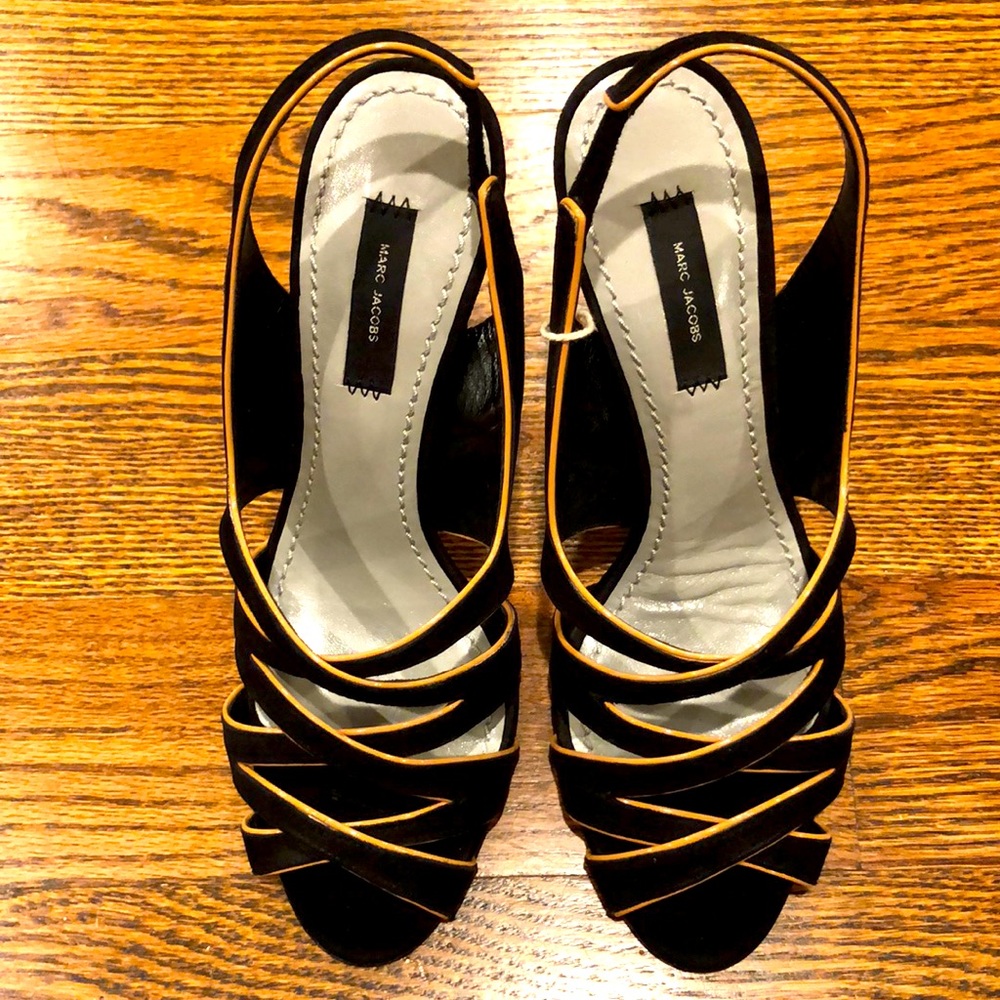 Marc Jacobs Black Criss Cross Heels with Beige/Cream Pipping